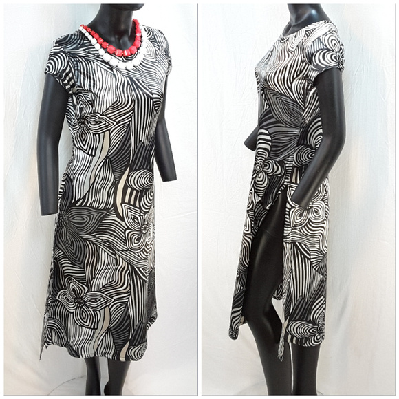 Open Sides Maxi Long Tunic or Cover Up, size Small - Picture 6 of 8